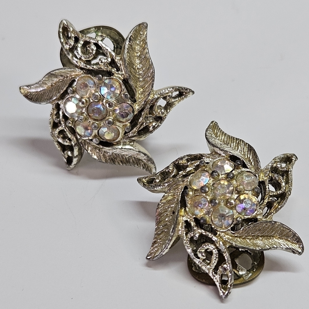 VINTAGE Silver Tone Aurora Borealis Rhinestone Clip On Earrings